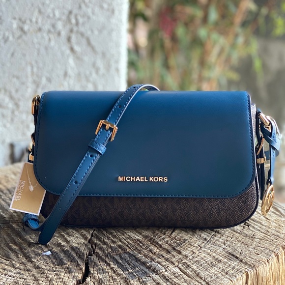 Michael Kors Handbags - Micheal Kors Logo Pebbled Leather Crossbody Bag